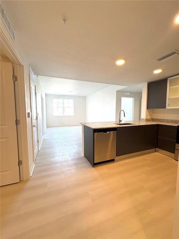 5587 MILLENIA BOULEVARD 211, Orlando, FL 32839