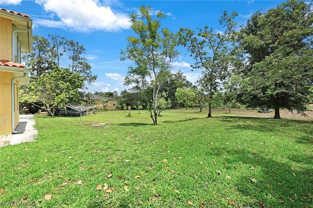 3180 Safe Harbor DR, Naples, FL 34117