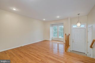 6537 PARISH GLEBE LN, Alexandria, VA 22315