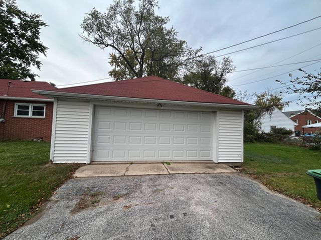 1359 State Street, Hobart, IN 46342