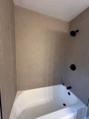 1359 State Street, Hobart, IN 46342