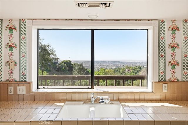 1616 Kanola Road, La Habra Heights, CA 90631