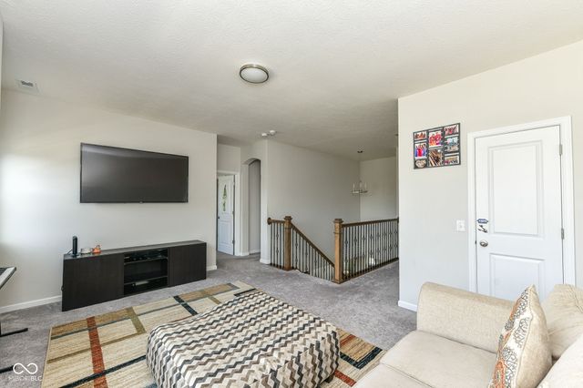 18313 Edinbrook Lane, Westfield, IN 46074