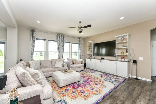 18313 Edinbrook Lane, Westfield, IN 46074