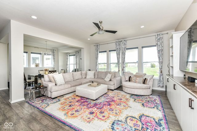 18313 Edinbrook Lane, Westfield, IN 46074