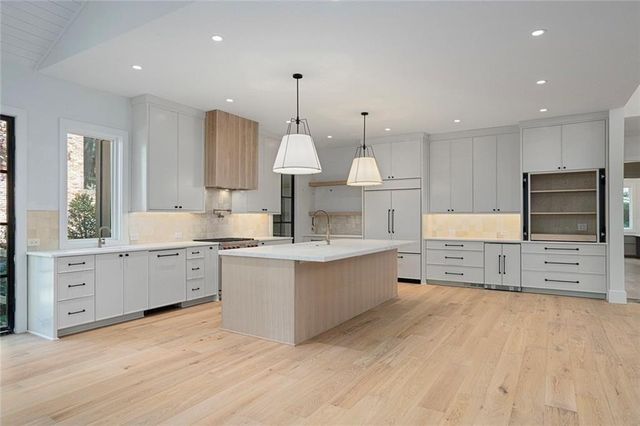 490 Timber Valley Road, Atlanta, GA 30342