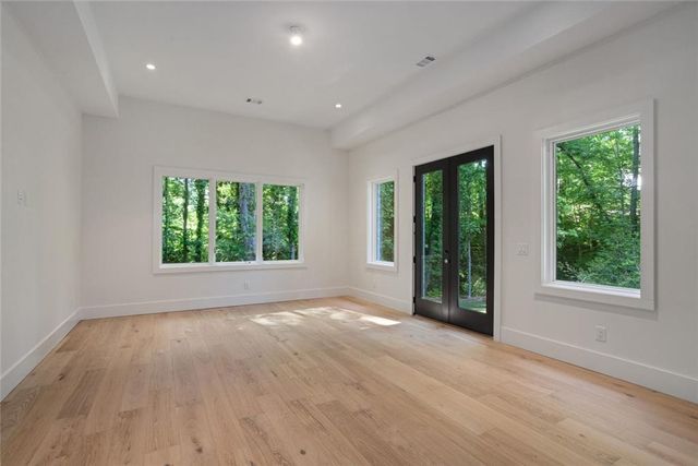 490 Timber Valley Road, Atlanta, GA 30342