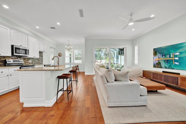 516 Sweet Bay Circle, Jupiter, FL 33458