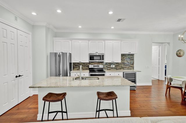 516 Sweet Bay Circle, Jupiter, FL 33458