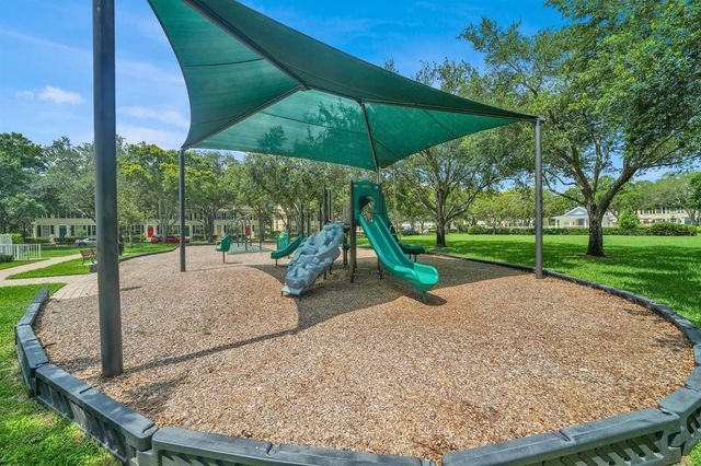 516 Sweet Bay Circle, Jupiter, FL 33458