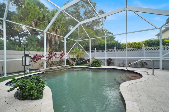 516 Sweet Bay Circle, Jupiter, FL 33458