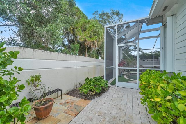 516 Sweet Bay Circle, Jupiter, FL 33458