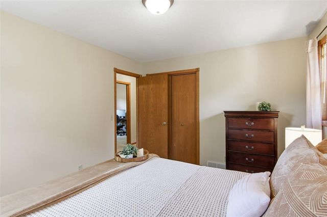 2111 Carter Street, Eau Claire, WI 54703