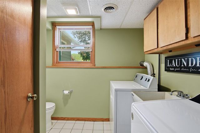 2111 Carter Street, Eau Claire, WI 54703