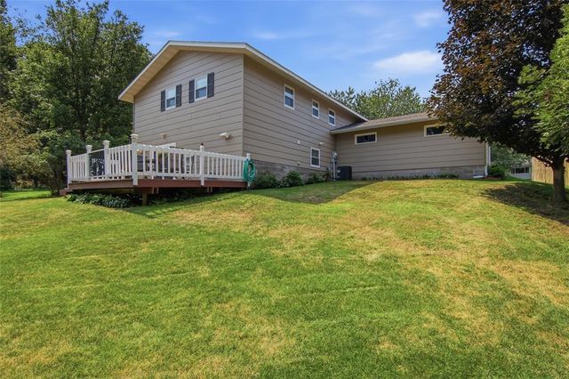 2111 Carter Street, Eau Claire, WI 54703