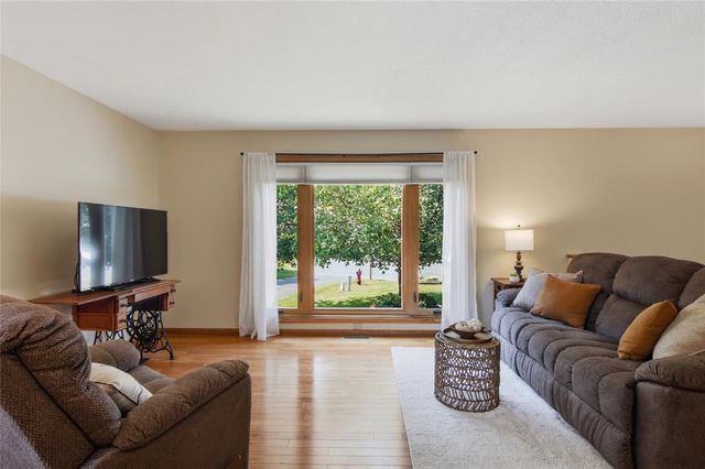2111 Carter Street, Eau Claire, WI 54703