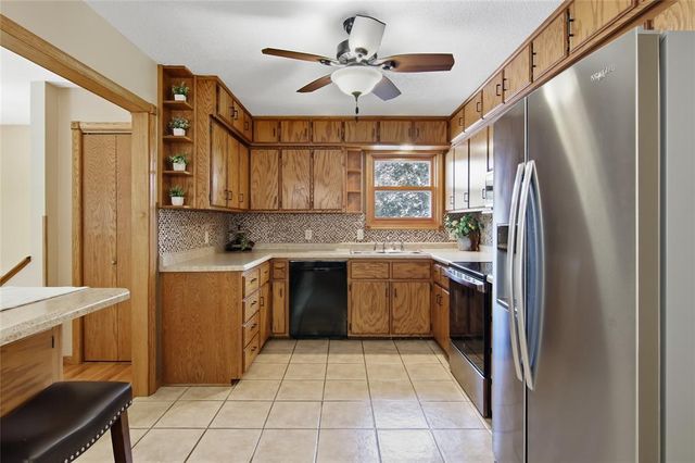 2111 Carter Street, Eau Claire, WI 54703