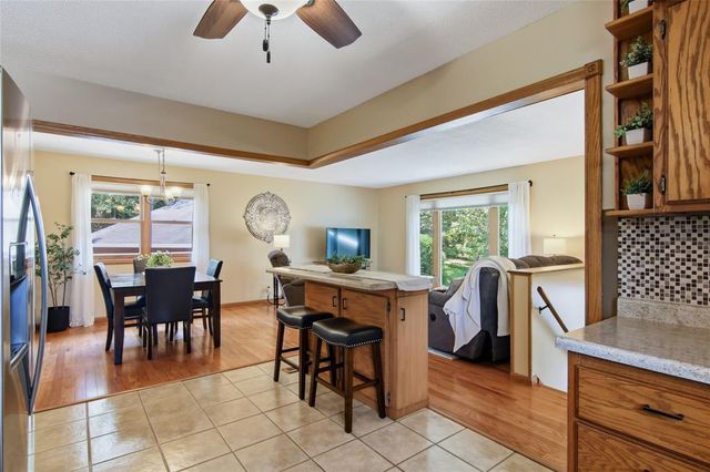 2111 Carter Street, Eau Claire, WI 54703