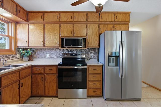 2111 Carter Street, Eau Claire, WI 54703