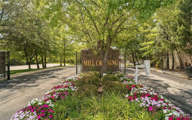 13115 Mill Crossing Court 307, Creve Coeur, MO 63141