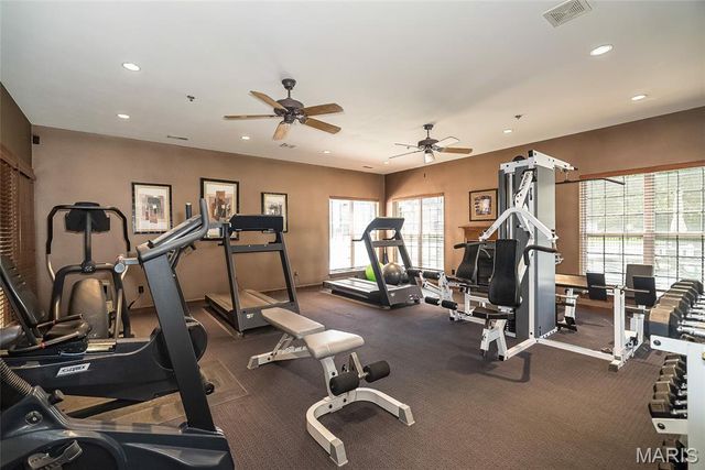 13115 Mill Crossing Court 307, Creve Coeur, MO 63141