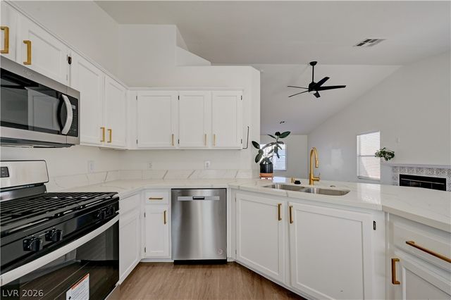 407 Groft Way, Henderson, NV 89015