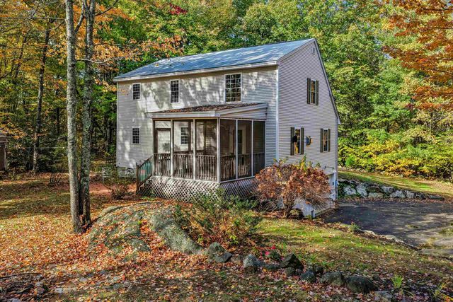 9 Perry Road, Deerfield, NH 03037
