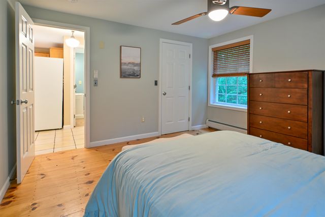 9 Perry Road, Deerfield, NH 03037
