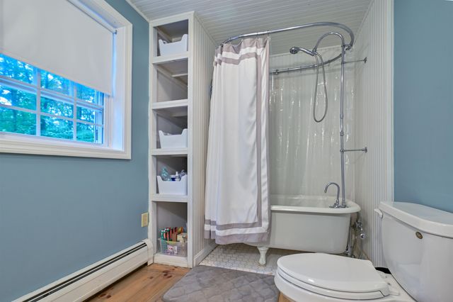 9 Perry Road, Deerfield, NH 03037