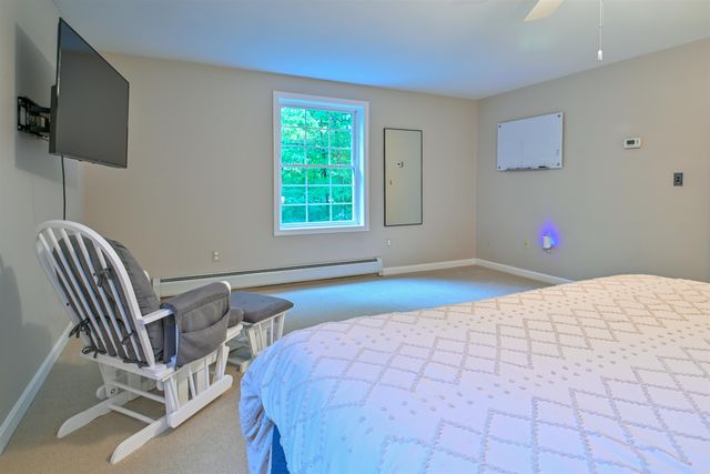 9 Perry Road, Deerfield, NH 03037