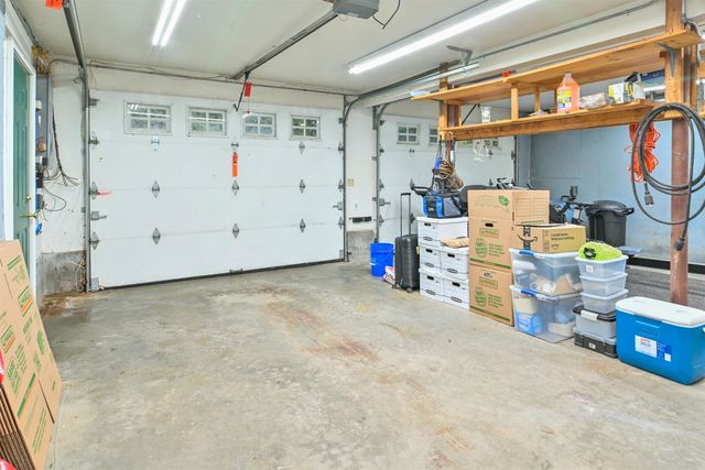 9 Perry Road, Deerfield, NH 03037