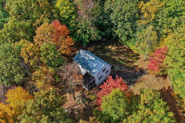 9 Perry Road, Deerfield, NH 03037