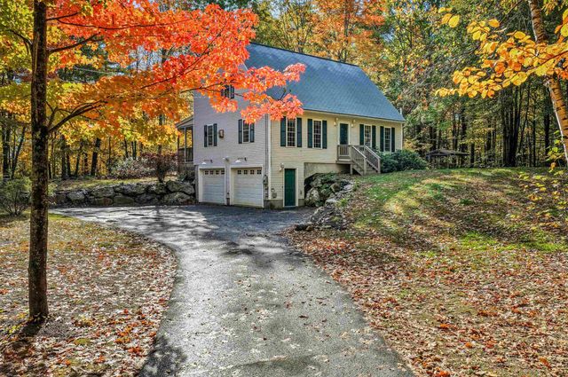 9 Perry Road, Deerfield, NH 03037