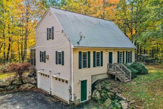 9 Perry Road, Deerfield, NH 03037