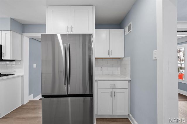 1439 Bridle Road, Webster Groves, MO 63119