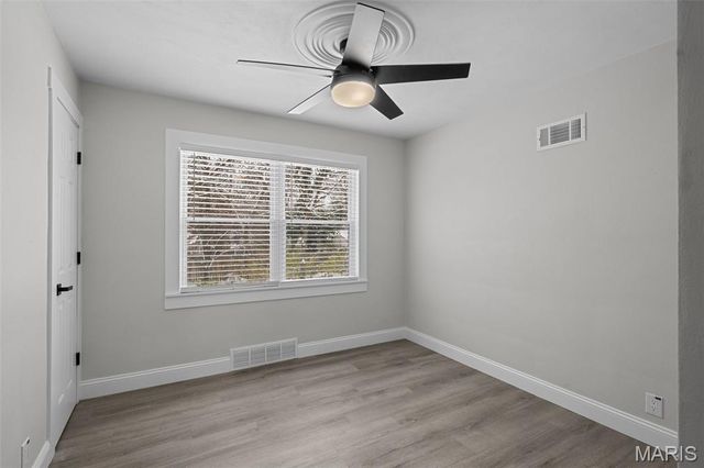 1439 Bridle Road, Webster Groves, MO 63119