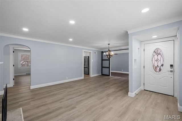 1439 Bridle Road, Webster Groves, MO 63119