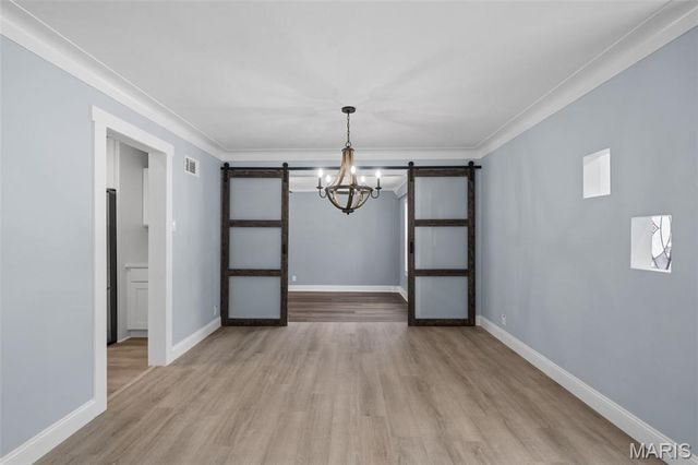 1439 Bridle Road, Webster Groves, MO 63119