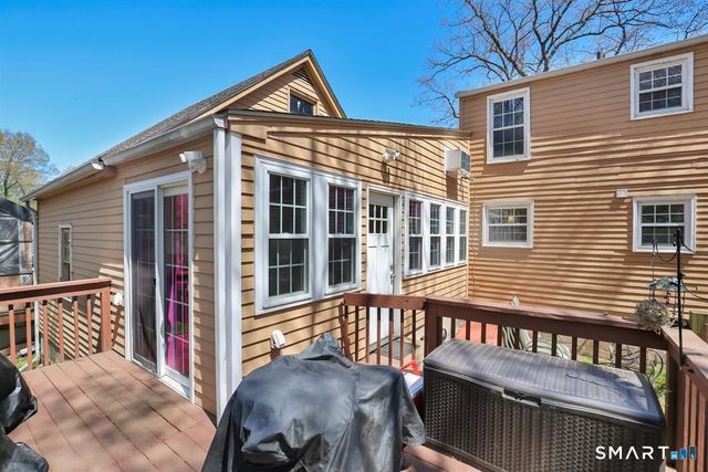 2 Alpine Street, Manchester, CT 06040