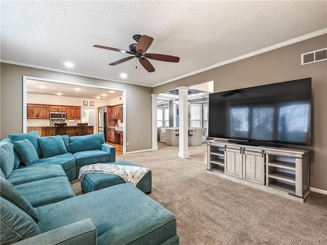 6503 W 150th Street, Overland Park, KS 66223