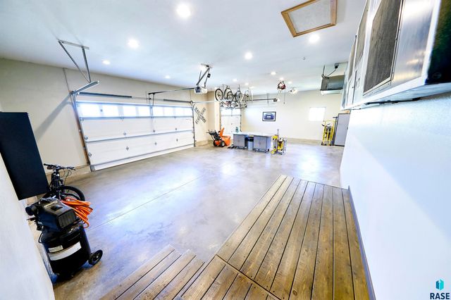 3601 E Madison St Street, Sioux Falls, SD 57103