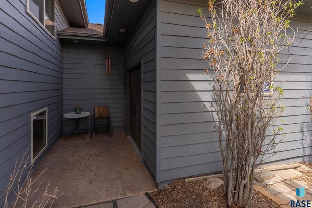 3601 E Madison St Street, Sioux Falls, SD 57103