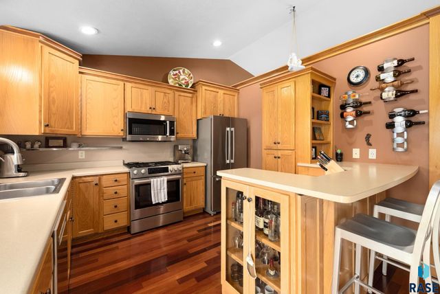 3601 E Madison St Street, Sioux Falls, SD 57103