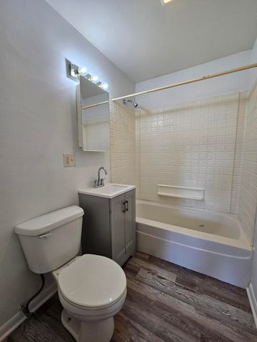 2214 Riverside Drive, Lake Station, IN 46405