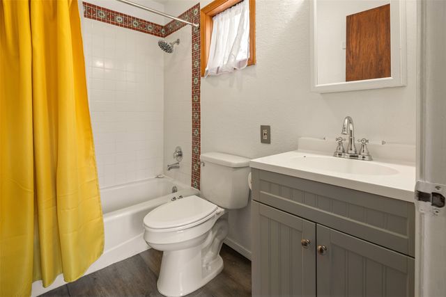 1225 Calle La Mirada, Santa Fe, NM 87507