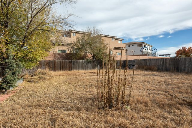 1225 Calle La Mirada, Santa Fe, NM 87507