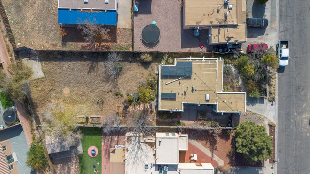 1225 Calle La Mirada, Santa Fe, NM 87507