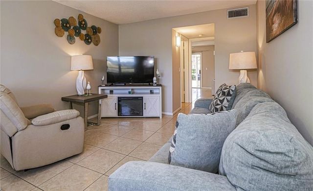 36 Vista Gardens Trail 103, Vero Beach, FL 32962