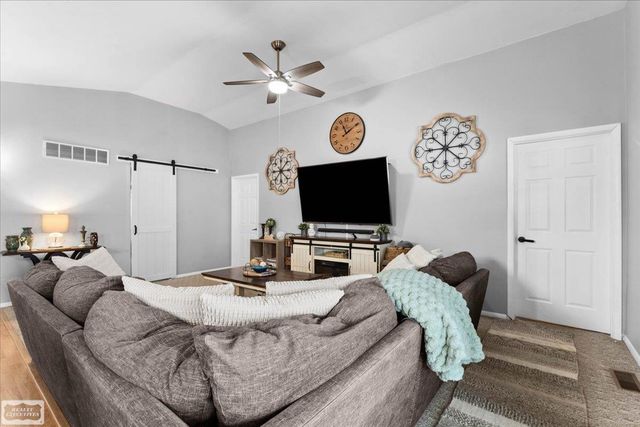 22508 Raymond Court, St Clair Shores, MI 48082