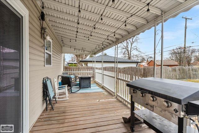 22508 Raymond Court, St Clair Shores, MI 48082